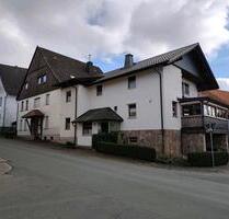 Großzügiges Zweifamilienhaus mit Solaranlage u. Batteriespeicher - Marienmünster