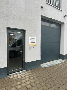 Foto - Gewerbefläche Gewerbehalle - 2.499,00&nbsp;EUR Kaltmiete, ca.&nbsp; 165,00&nbsp;m&sup2;