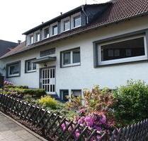 ### ab 01.06. schöne 3 Zimmer mit Küche, Kamin und Möbeln - Remscheid Lüttringhausen