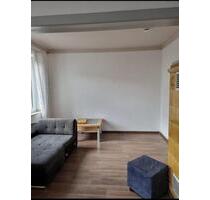 Teilmöblierte 3-Zimmer-Wohnung in gut angebundener Lage von Essen-Frohnhausen zu vermieten