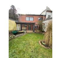 Großzügige Wohnung mit Garten & Terrasse - Mönchengladbach