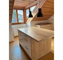 Helle 3-Zimmer-Dachgeschosswohnung in Deuerling