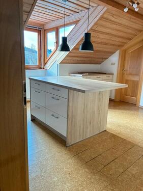 Foto - 3 Zimmer Dachgeschoßwohnung zur Miete in Deuerling