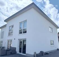 DHH in Godelheim - 359.000,00&nbsp;EUR Kaufpreis, ca.&nbsp; 135,00&nbsp;m&sup2; in Höxter (PLZ: 37671)