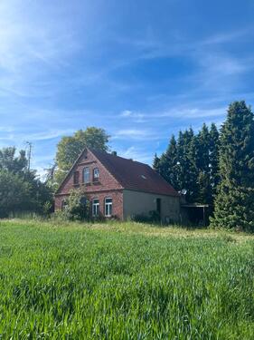 Foto - Grundstück mit Einfamilienhaus in Alleinlage