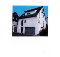 3,5 Zimmer-Wohnung mit Terrasse und Garten sowie Doppelgarage - Frickenhausen