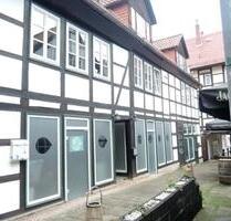 Individuell nutzbare sanierte Büro- oder Ladenfläche auf zwei Etagen mit Tiefgaragenstellplatz in zentraler Innenstadtlage - Northeim