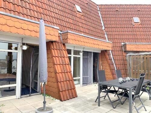 Foto - Provisionsfrei! Zentrale 2-ZKB-Wohnung mit großzügiger Dachterrasse zur Miete