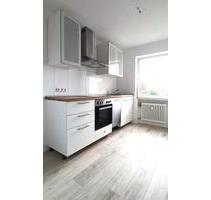 Modernisierte helle 3 Zimmer Wohnung, verkehrsgünsig und ruhig - Leverkusen