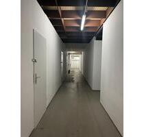 Lagerräume in Freiburg-Betzenhausen - 8 €m2 ! - Freiburg im Breisgau