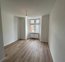 Altbaucharme in Essen-Kray! Renovierte 2-Zi-Whg zu vermieten