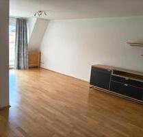 Sonnige, ruhige Wohnung 2 ZKB, mit Balkon u. EBK, Klimaanlage - Bad Kreuznach