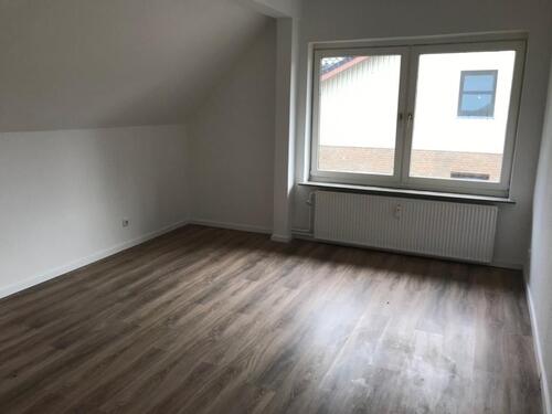 Foto - 2-Zimmer-Wohnung inkl. Einbauküche, PKW-Stellplatz, Gartennutzung