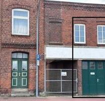 Garage mit zusätzlicher Lagerfläche in zentraler Lage von Stade