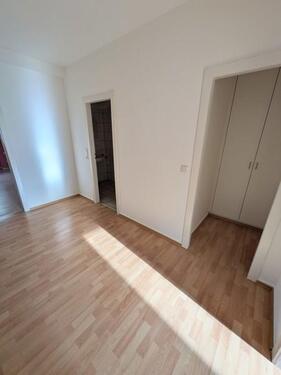 Foto - Mittendrin. 3-Zimmer-Wohnung auf der Schützenstraße mit neuem Bad und Einbauküche