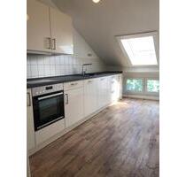 wunderschöne, sanierte Dachgeschosswohnung in der Villa Markana - Bad Oeynhausen