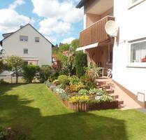 3-Zimmer-EG-Wohnung mit Terrasse, Garten und Tiefgarage - Schwabach
