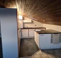 2 Zi. DG-Wohnung in ruhiger Wohnlage in Wettenberg zu vermieten