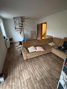 Foto - Maisonette-Wohnung mit Balkon & 2 Bädern – ab 01.04. bezugsfrei