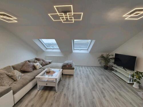 Foto - 2 Zimmer Dachgeschoßwohnung zur Miete in Zell am Main