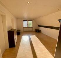 Galerie-DG-Wohnung mit Studio in Eberstadt – Provisionsfrei! - Darmstadt