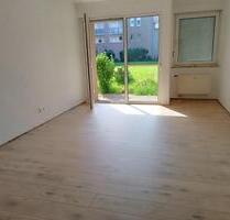 frisch renoviertes Apartment im EG mit Terrasse und Küchenniesche - Nürnberg Eberhardshof