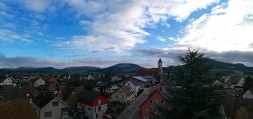 Foto - Helle 3-Zimmer Wohnung im 5. OG mit Stellpatz und zwei Balkonen