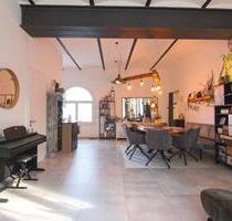 Achern: Außergewöhnliche 3 Zimmerwohnung mit Terrasse