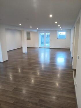 Foto - Hochwertige, 4,5 Zimmer Wohnung im EG mit Terrasse und Garten