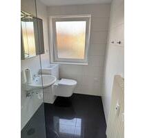 Frisch renoviert & einzugsbereit: Moderne 3-Zi Wohnung mit Balkon - Salzgitter