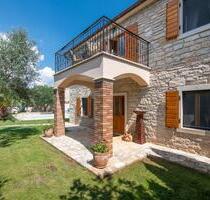 Ferienhaus Pula - Pfingsten - 6 Pers mit Pool - Nandlstadt