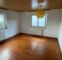 Geräumige 4-Zimmer-Erdgeschosswohnung in Gemmingen