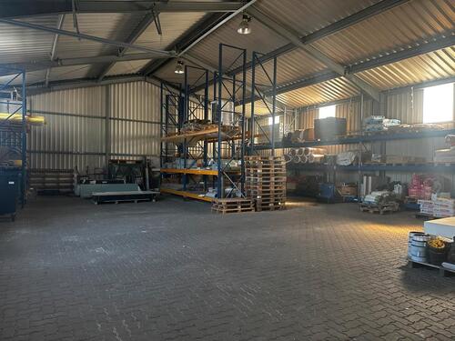 Foto - Kalte Lagerhalle 300qm mit viel Aussenfläche