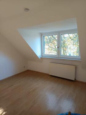 Foto - Günstig hell renoviert: Single Wohnung für Studierende, Pendler