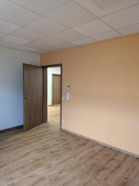 Foto - Praxisraum in heller moderner Praxis