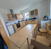 Helle 3-Zimmer Wohnung mit Balkon und EBK in Wertingen