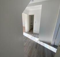 Provisionsfrei:DG-Wohnung mit Balkon und Dachboden in Braunsfeld - Köln Lindenthal