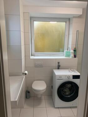 Foto - Warmmiete 1280€ ALL IN, Einbauküche,Balkon,Bad m Fenster