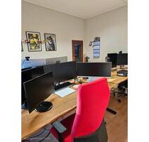 Quickborn: Büro 23m² (+Lager mögl.) in netter Bürogemeinschaft