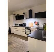 Charmante 3-Raum-Wohnung in RUHIGEM Wohnhaus mit TRAUMKÜCHE - Dresden Blasewitz Charmante 3-Raum-Wohnung in RUHIGEM Wohnhaus mit TRAUMKÜCHE - Dresden Blasewitz