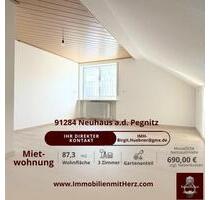 Freundliche Dachgeschosswohnung mit Gartenanteil - Neuhaus an der Pegnitz