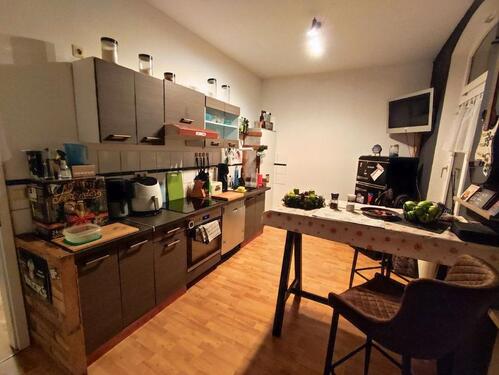 Foto - Große 1-Raum-Wohnung mit Balkon und Einbauküche im Südviertel