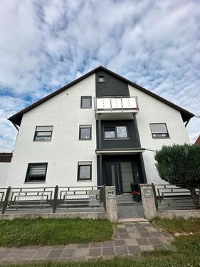 Foto - Helle 3,5 Zimmer Dachgeschoss Wohnung