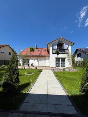 Foto - 7 Zimmer Mehrfamilienhaus, Wohnhaus in Friedberg