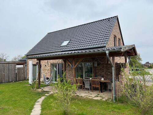 Foto - Neuwertiges EFH (KFW-55) mit Südgarten, Terrasse & Doppelcarport