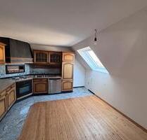 Schöne 4 ZKB Dachgeschosswohnung in Eppelborn