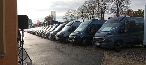 Foto - Stellplatz Wohnmobil Campervan Wohnwagen