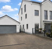 Gehobene Doppelhaushälfte in Kösching-Kasing