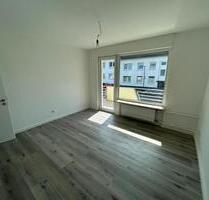 Ronsdorf-Mitte: Helle 3-Zi.-Whg.+ Balkon – Einziehen wohlfühlen! - Wuppertal Gemarkung Ronsdorf