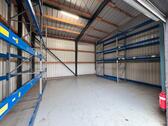 Foto - Hallenabteil mit Hochregalen zu vermieten